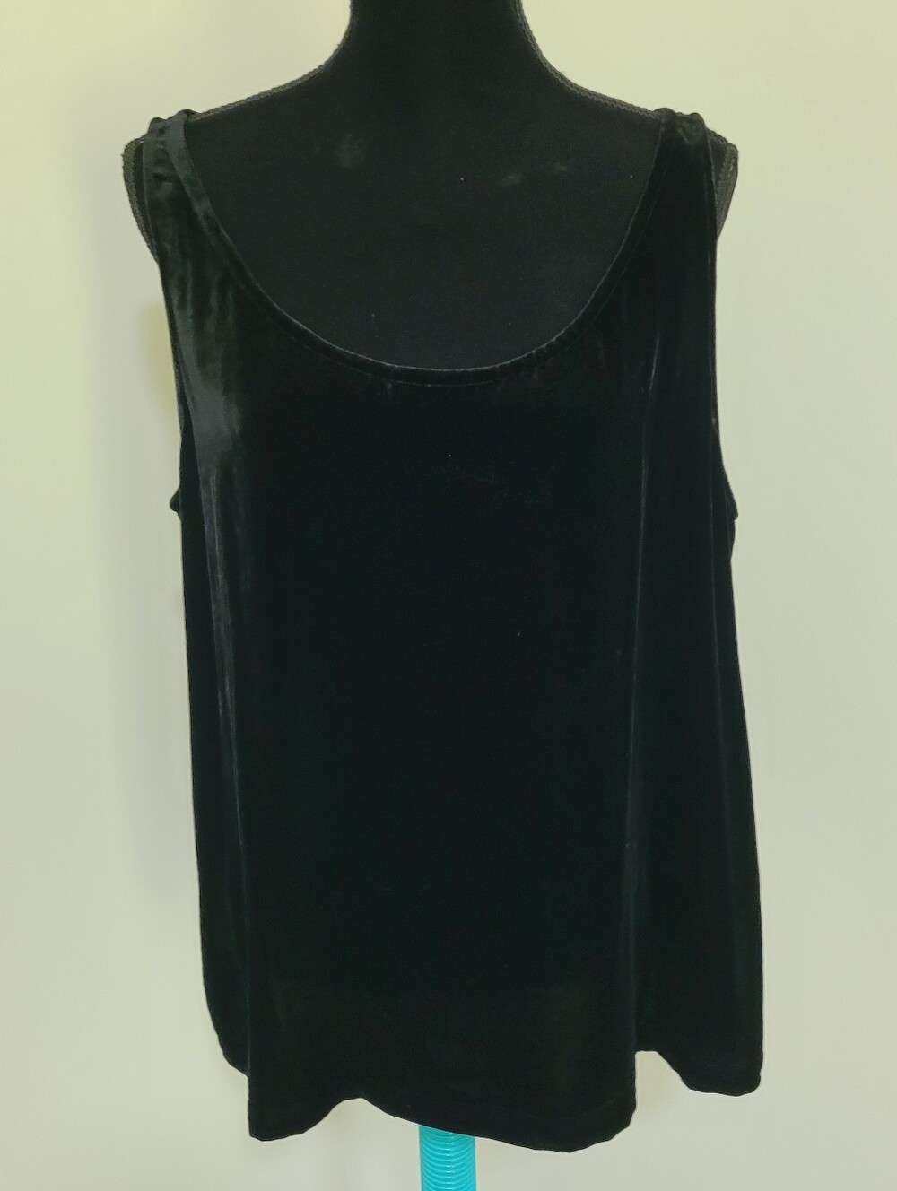 Eileen Fisher Women's Rayon + Silk Velvet Scoop Neck Tank Top XL Black Quiet Lux